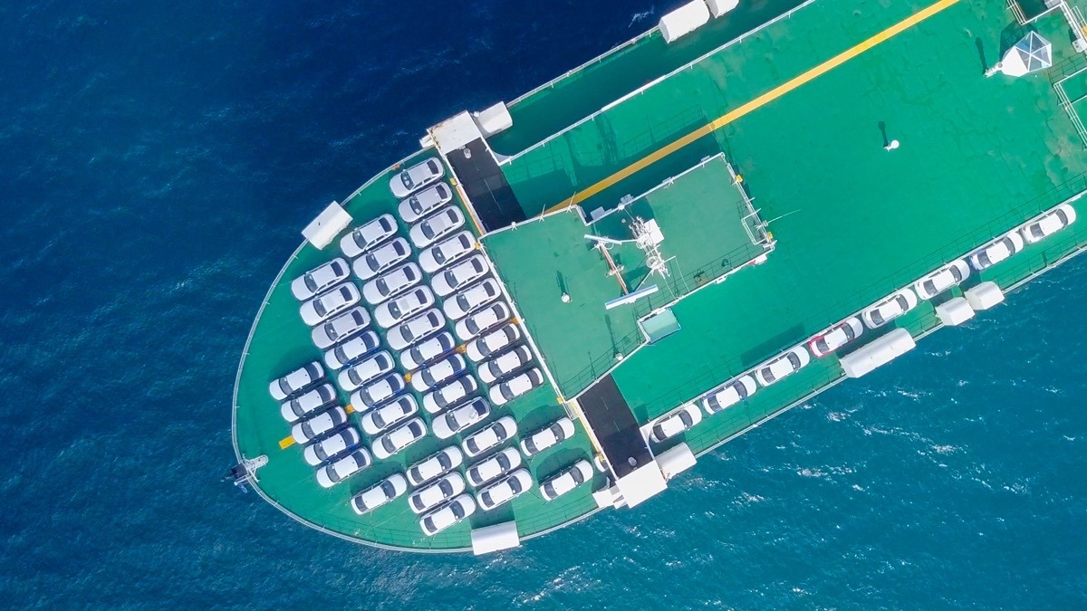 Logistique d'export automobile au port